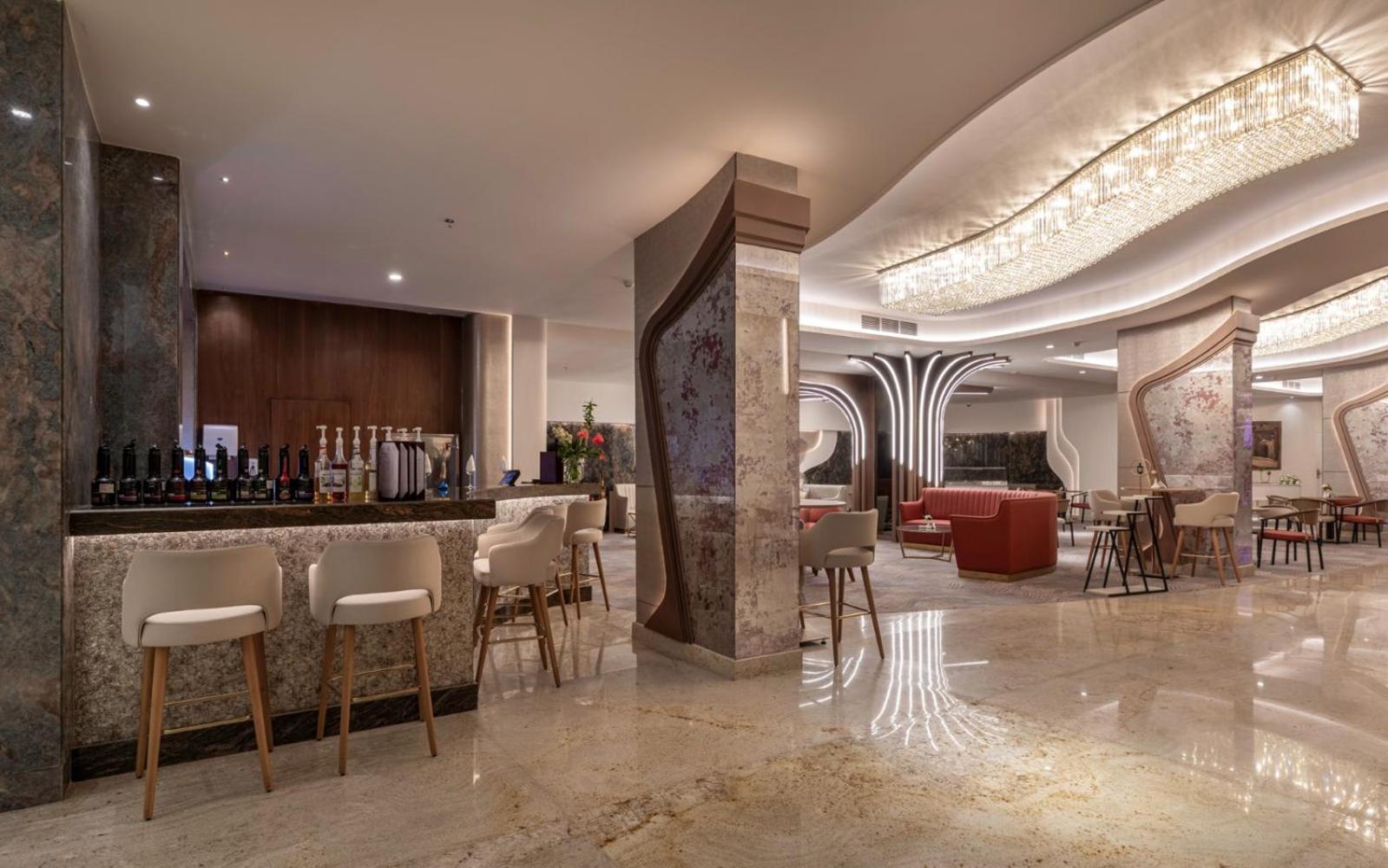 Mirage Hotel & Conference Center アレクサンドリア エクステリア 写真 The lobby bar